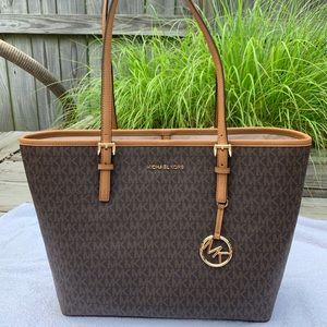 Michael Kors Jet Set MD Carryall Tote Brown/Acorn